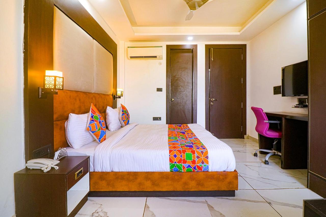 Fabhotel Kiara The Private Suites Gurgaon Buitenkant foto